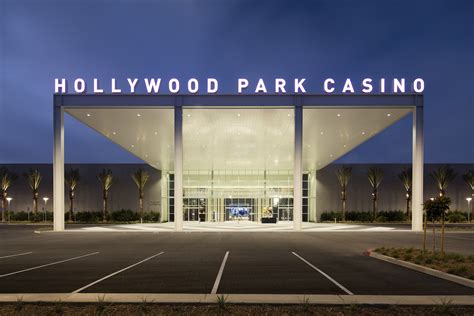 Відкриття Hollywood Park Casino